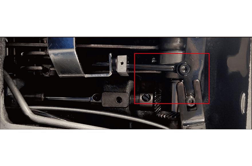 步进抬压脚电脑花样平缝机